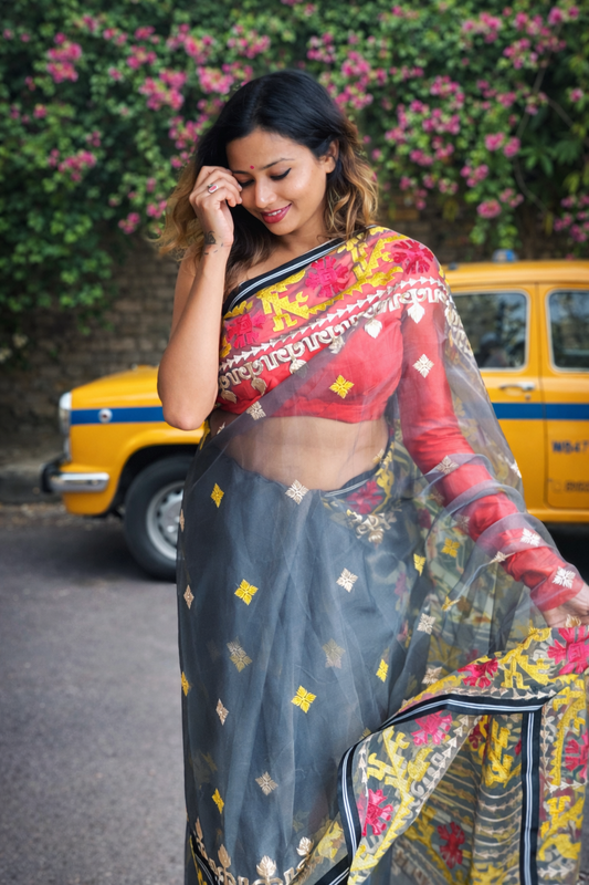 Dhundli — Grey Muslin Jamdani Saree