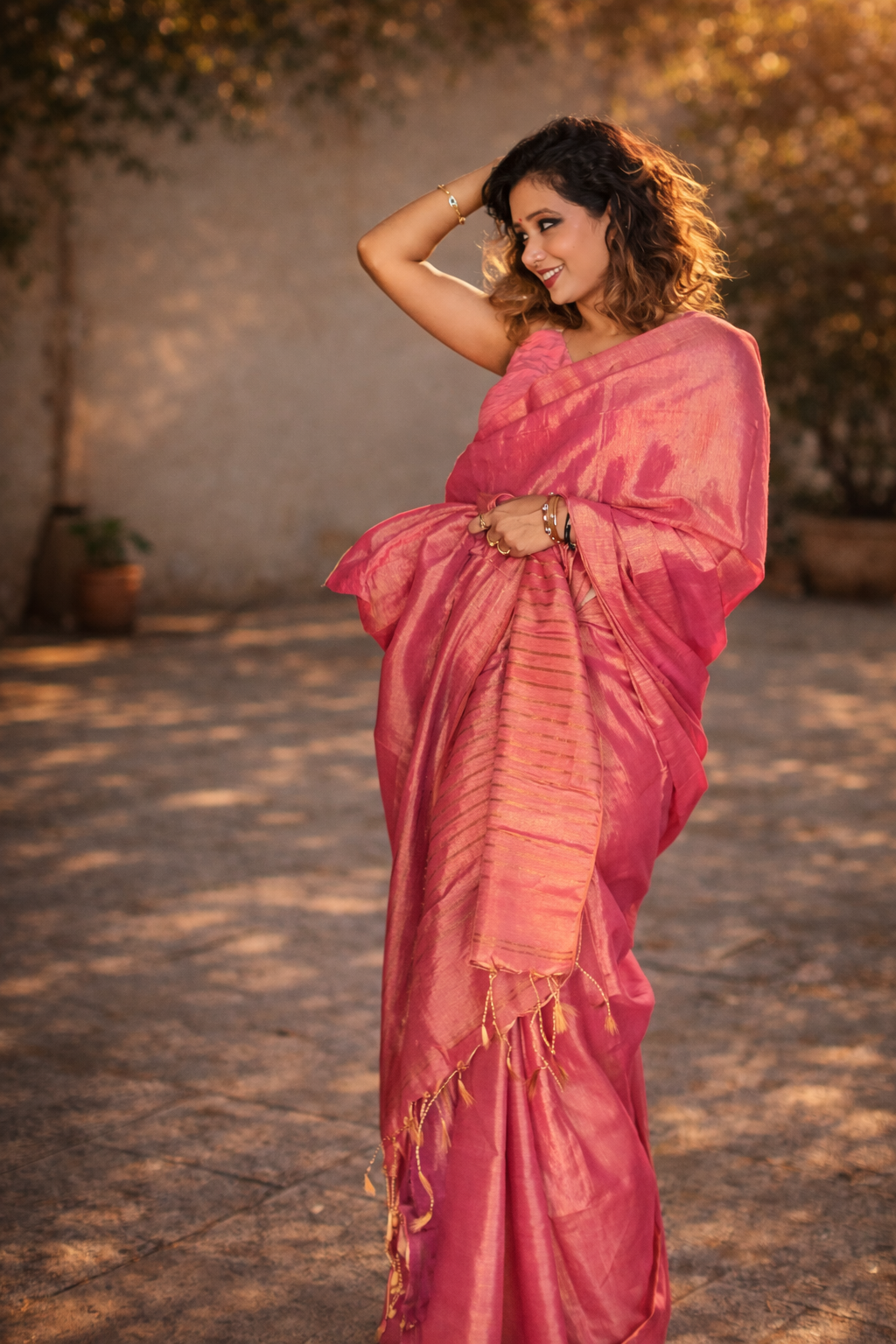Pinky Pop Saree Zari Pallu close-up detail – RongSuta