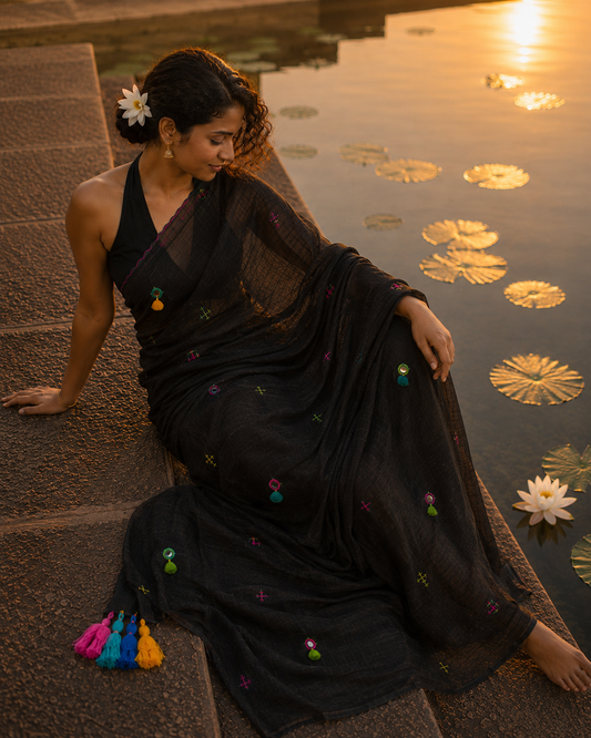 Kaala Khatta — Black Mirror & Pompom Mul Mul Saree