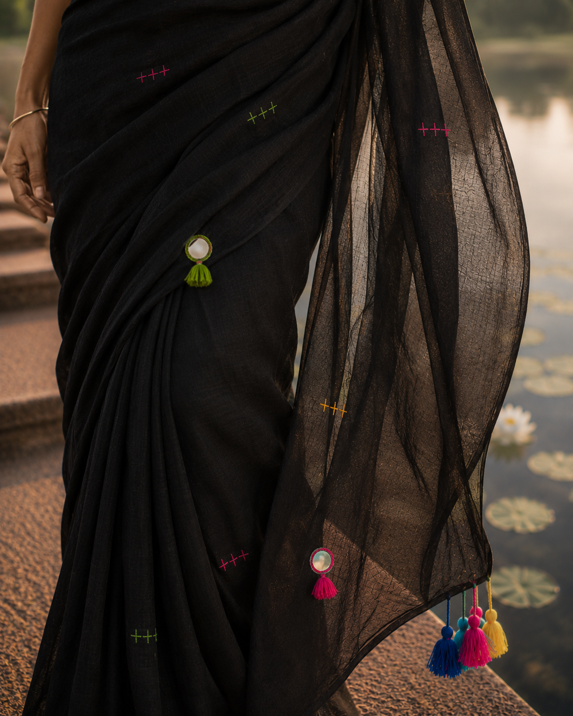 Kaala Khatta — Black Mirror & Pompom Mul Mul Saree