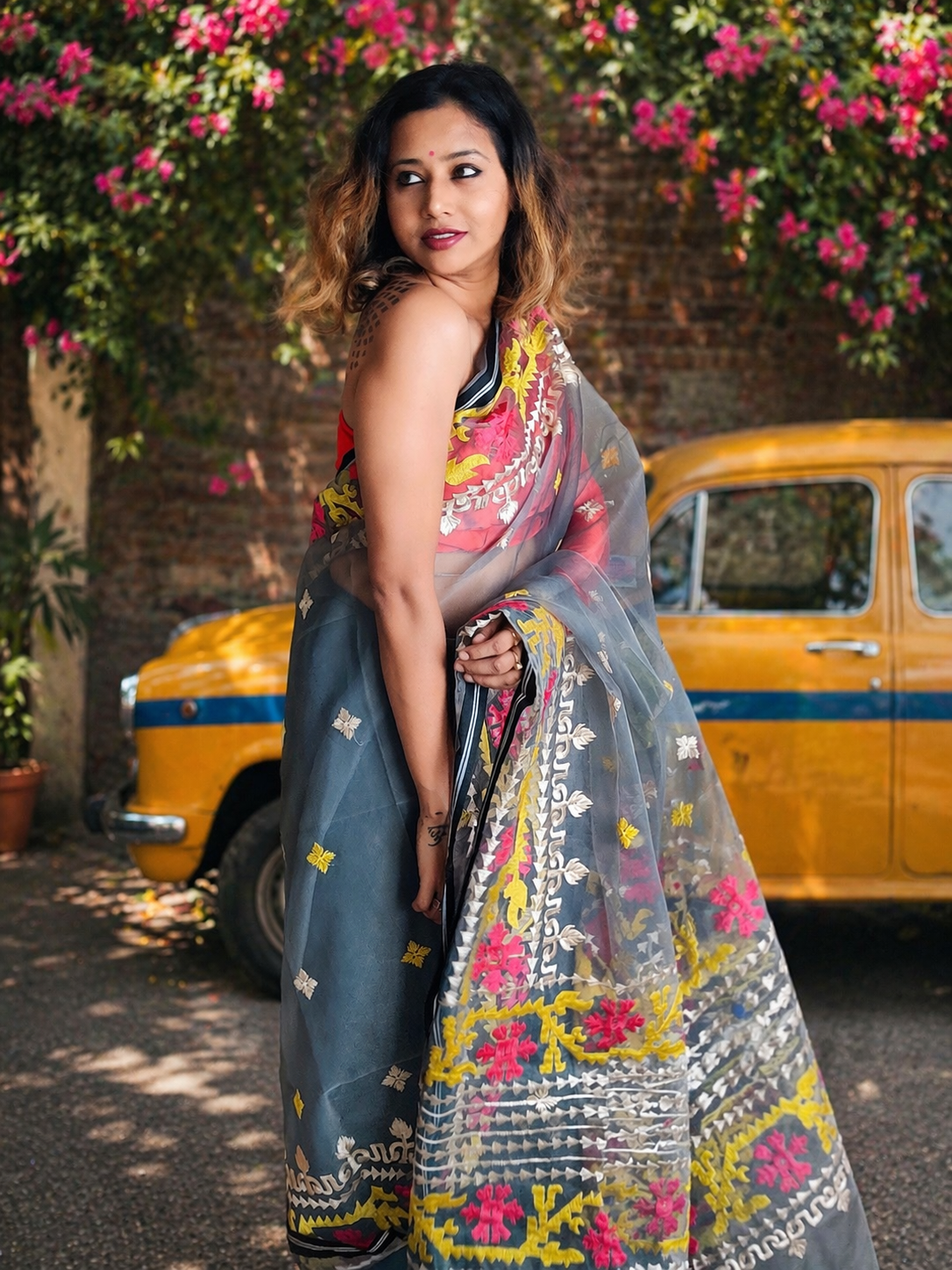 Dhundli — Grey Muslin Jamdani Saree