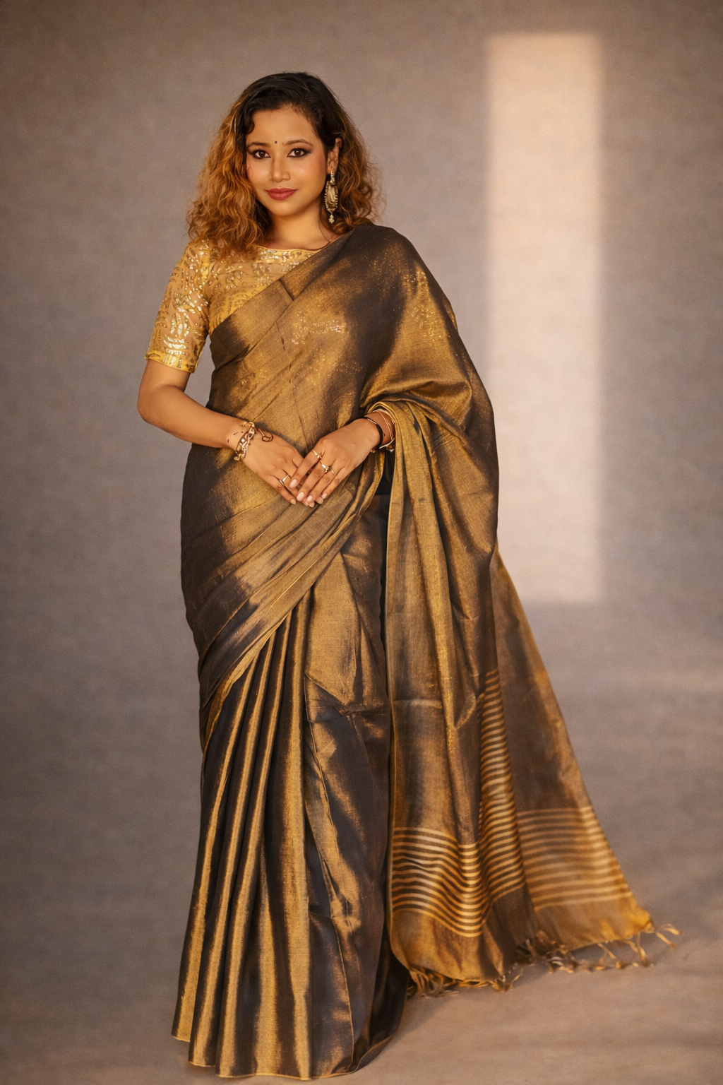 Copper Crush Handloom Tissue Silk Saree flat lay – RongSuta